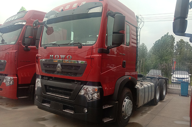 豪沃TX牵引车