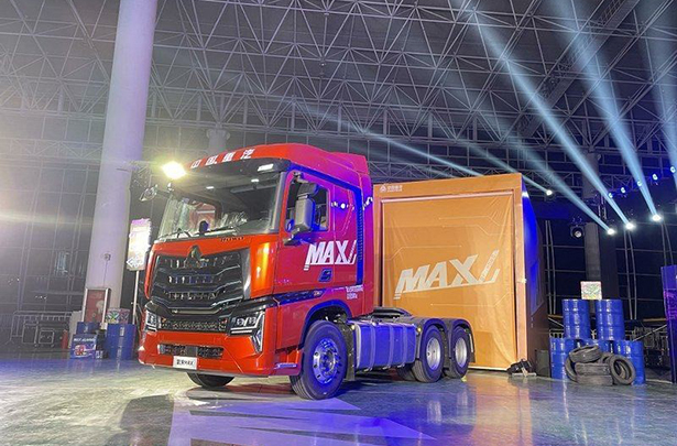 豪沃MAX