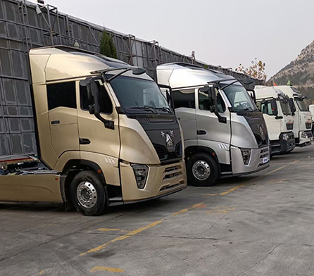 新黄河牵引车